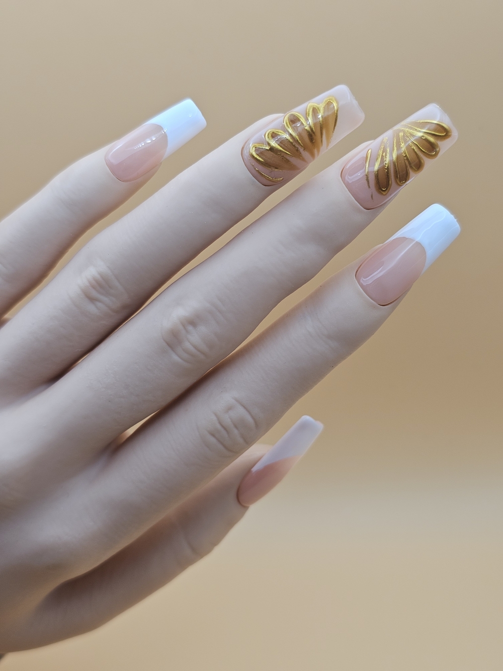 Press-on Nails Set 10pc Size Small Square White Tips Gold Butterfly Wings